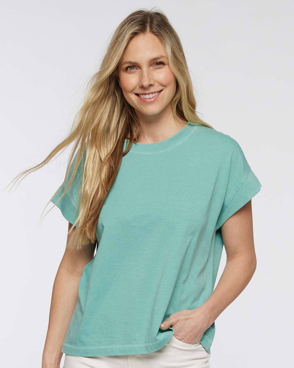 Women’s Relaxed Vintage Wash Tee – Soft Washed Cotton Feel