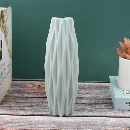 Diamond Pattern Smooth Flower Vase - TheWorldOfMYes