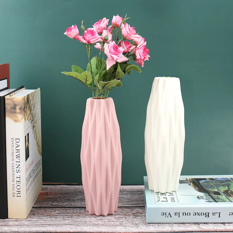 Diamond Pattern Smooth Flower Vase - TheWorldOfMYes