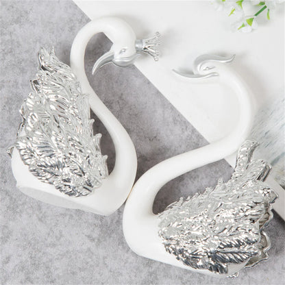 Mini Swan Couple Model Figurine Interior Home Accessories - TheWorldOfMYes