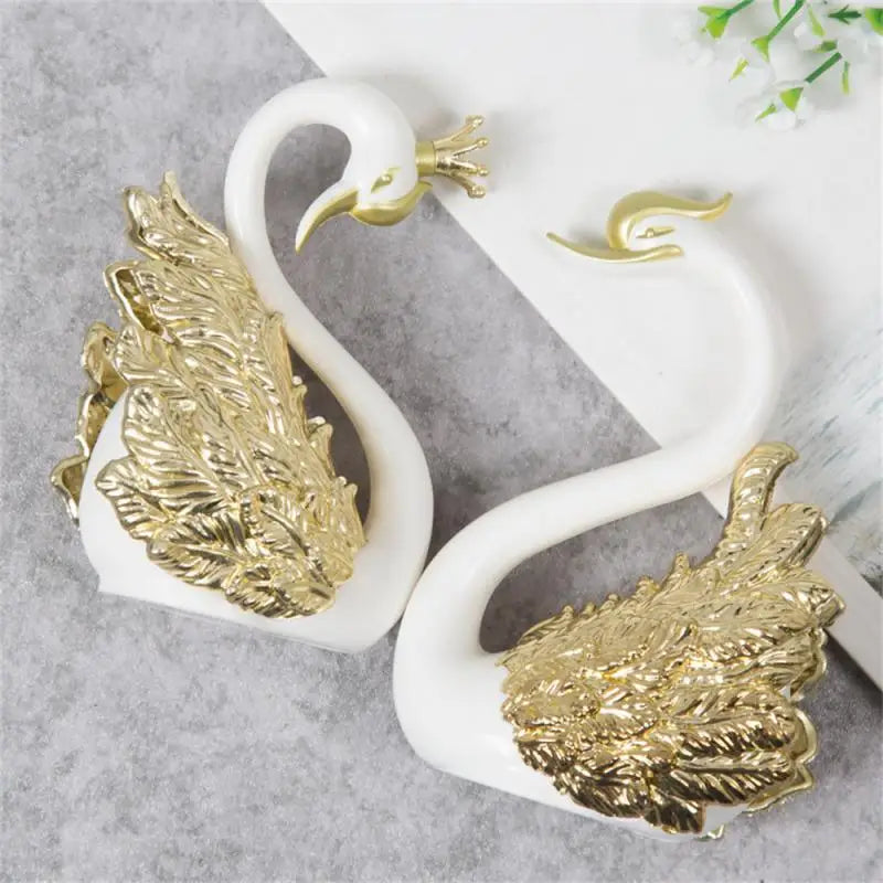 Mini Swan Couple Model Figurine Interior Home Accessories - TheWorldOfMYes